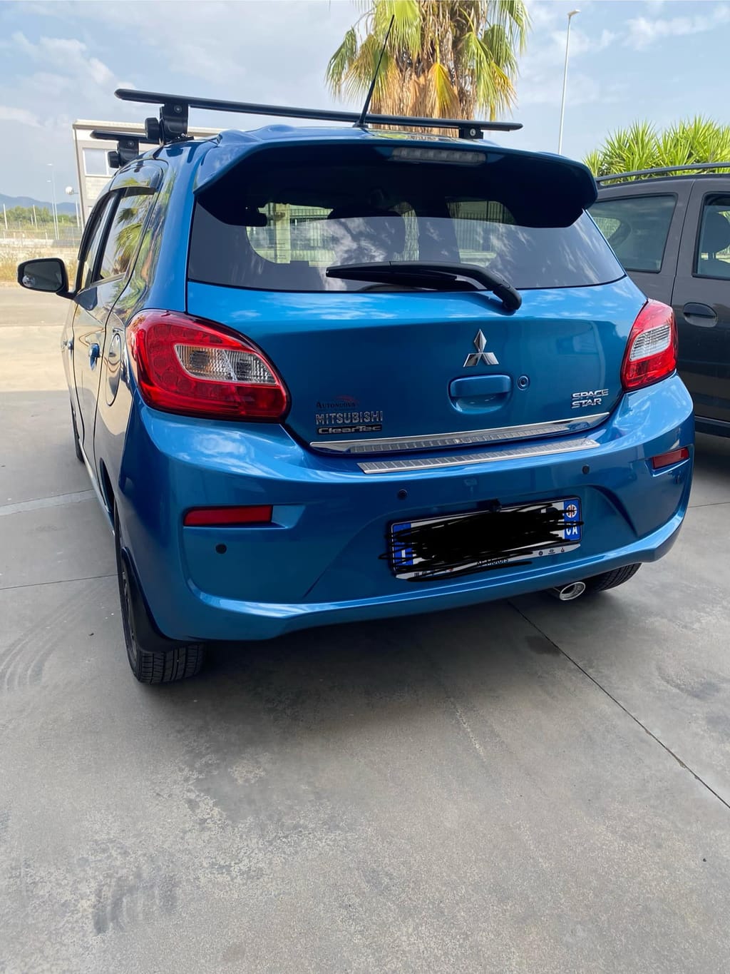 Dopo la riparazione — paraurti ripristinato